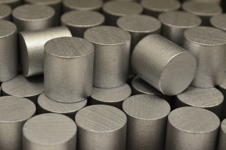 Metallic Silver Wooden Cylinders (15x15mm)